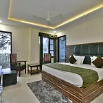 Hotel Comfort Court