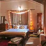 Iris Cottage