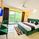 Hotel Pines And Peeks By Tws Hotels