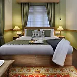 Brij Villa, Dalhousie - A Colonial Luxury Retreat