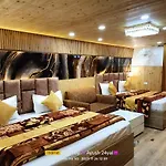 Hotel Ma Heights
