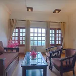 Pax Hotel Ark 150 Meters From Mall Road
