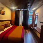 Gagan Stay & Cafe