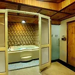 Hotel Dalhousie Heights