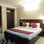 City Light Hotel