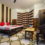 Oyo 7917 Hotel Sunbeam