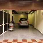 Hotel Homely Abode