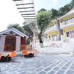 Oyo 16009 Rock Villa