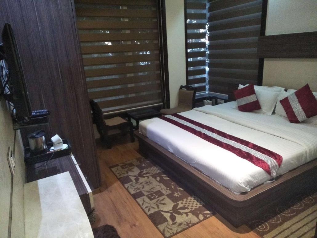 As Clarks Hotel Dalhousie