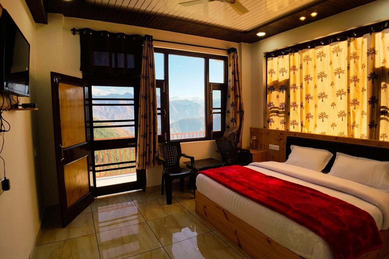 Grand Kailash Khajjiar *