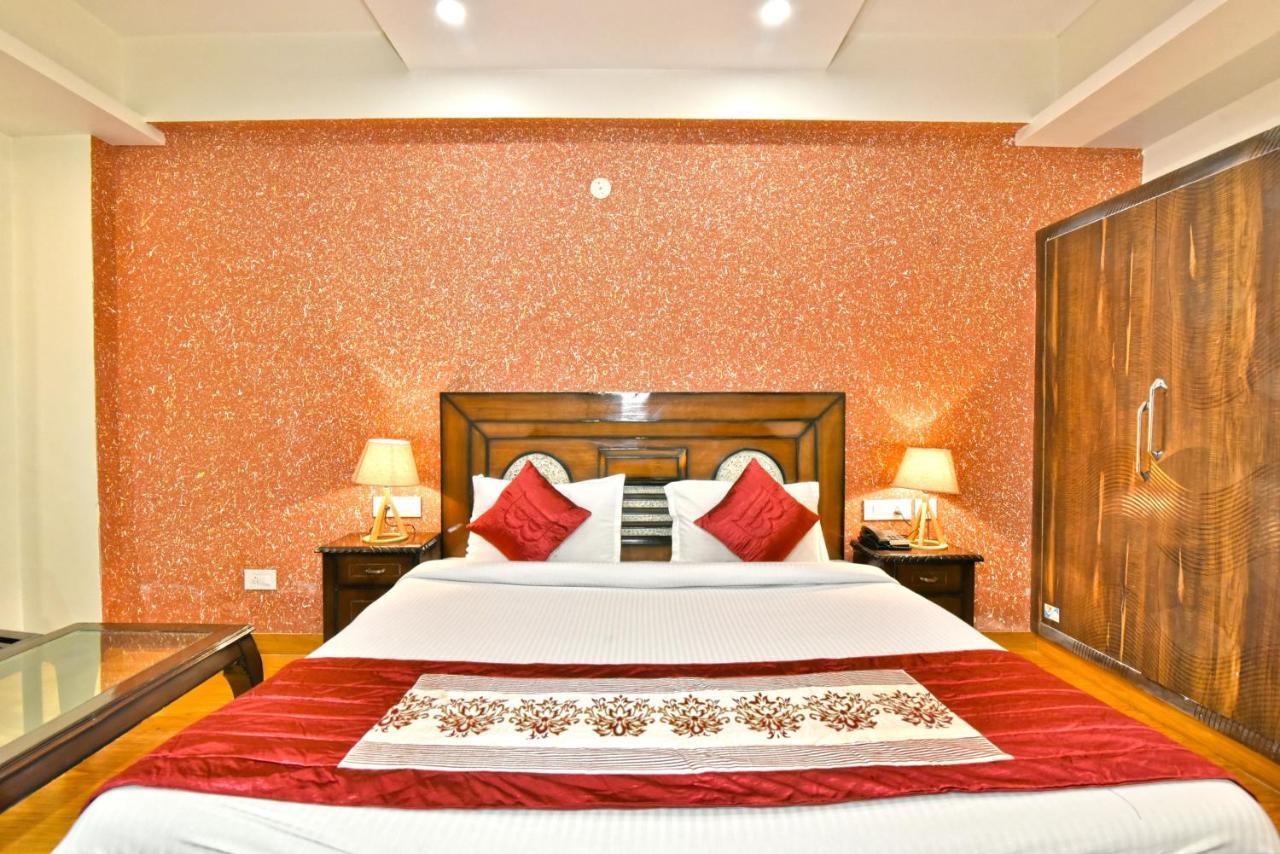 Satyam Int. By Pineberry Hotel
