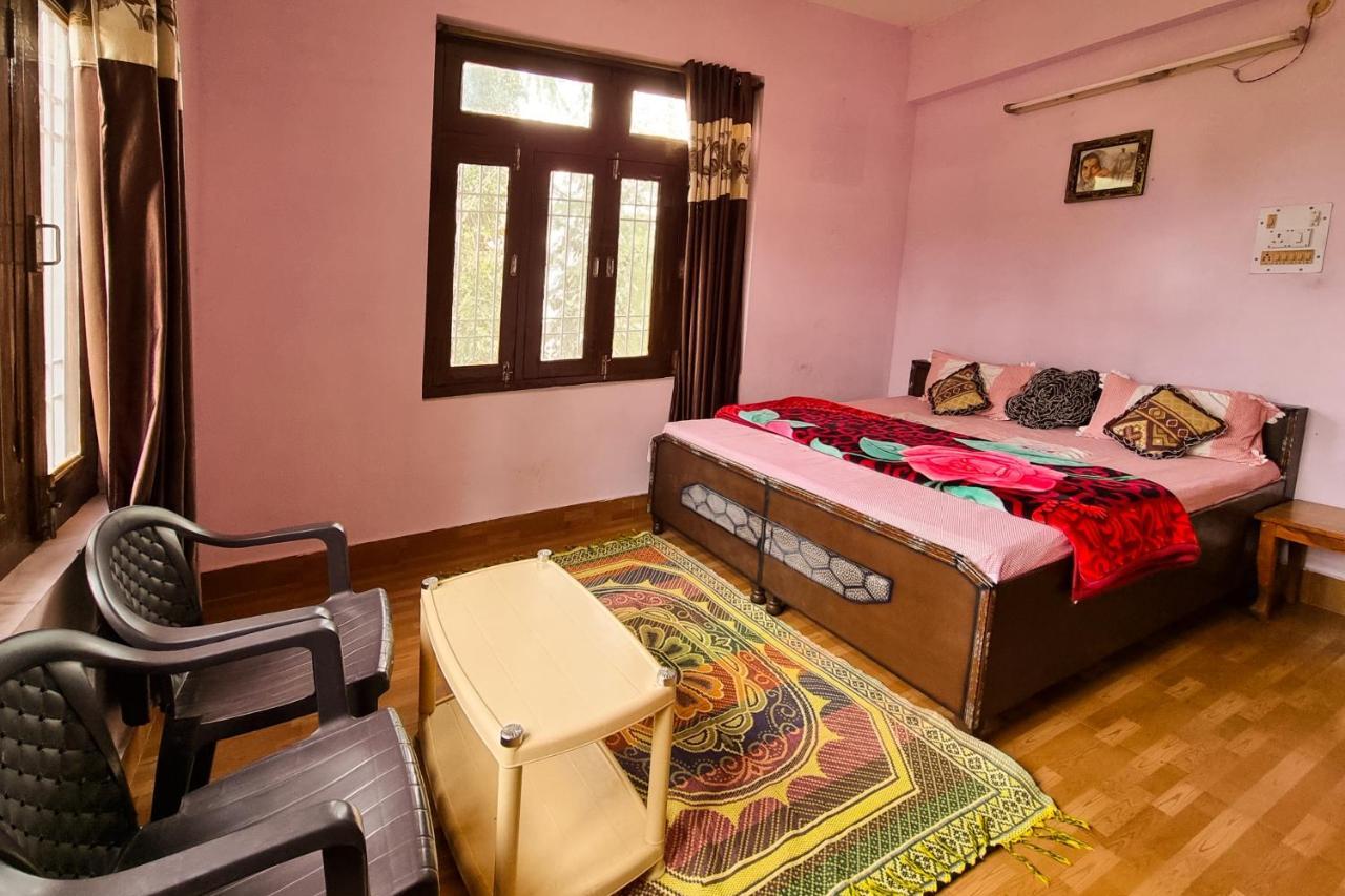 Aditya Homestay