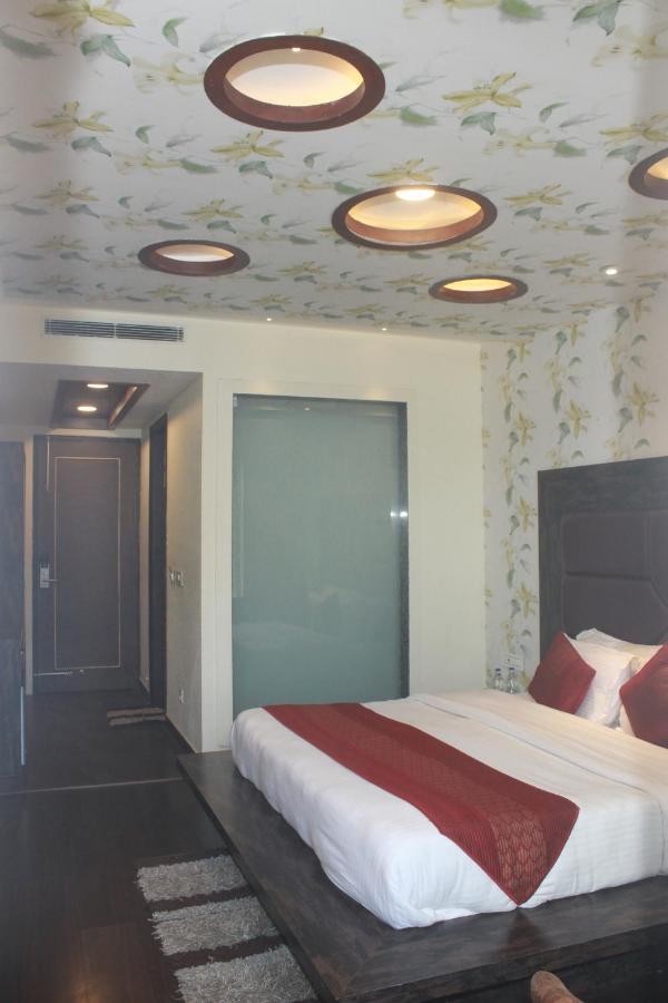 S S International Hotel Dalhousie