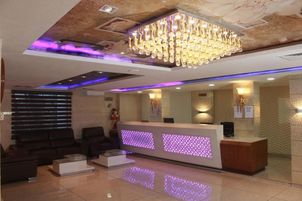 S S International Hotel 3*