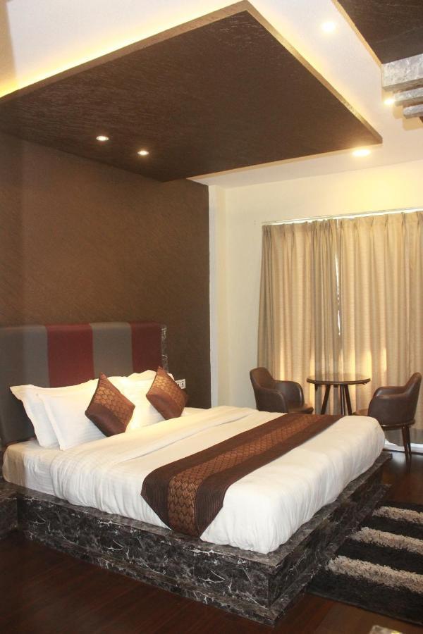 S S International Hotel Dalhousie