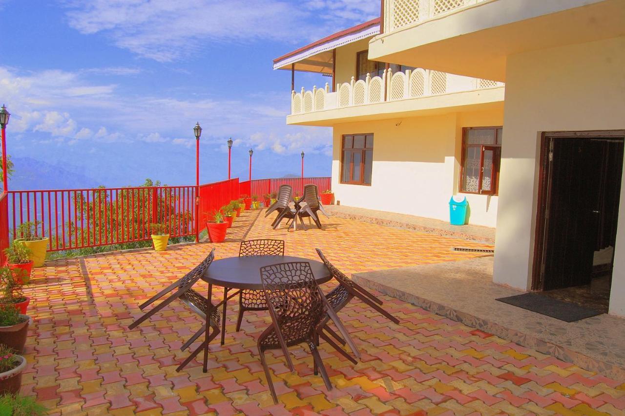 Himdhara, Hotel