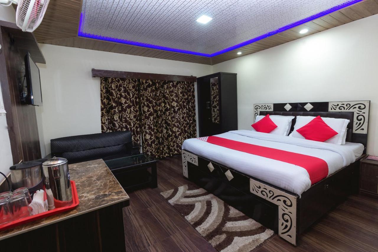 Himdhara, 3*