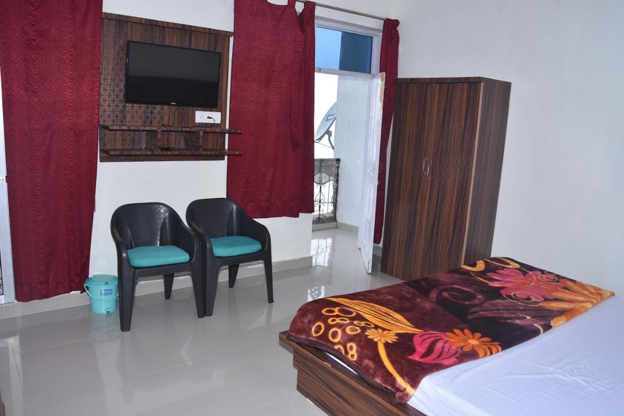 Himalayan - Near Panchpula Water Fall Guest house *