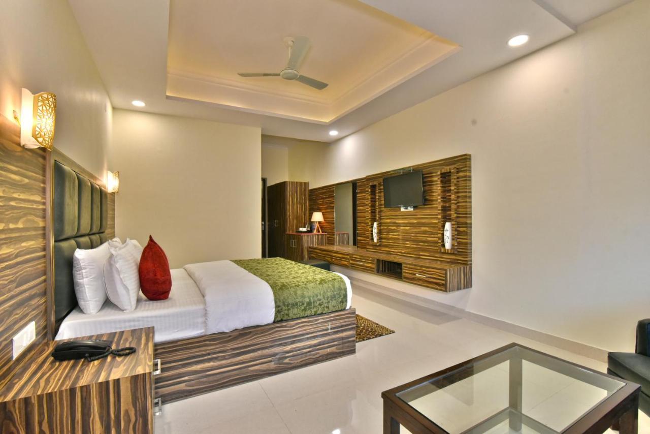 Comfort Court Hotel