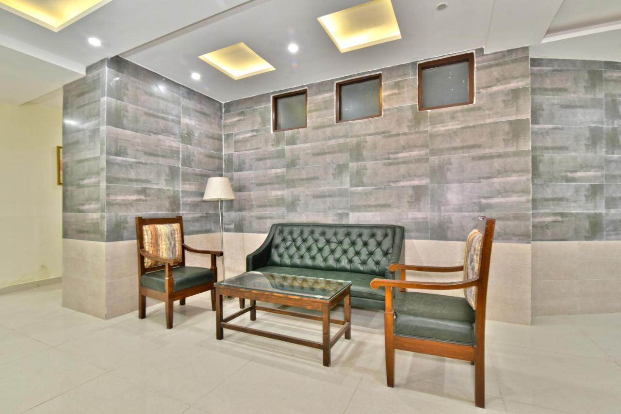Comfort Court Hotel