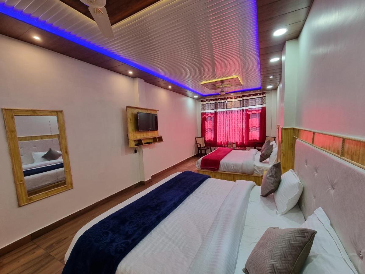 Grand Kailash Khajjiar Homestay Dalhousie