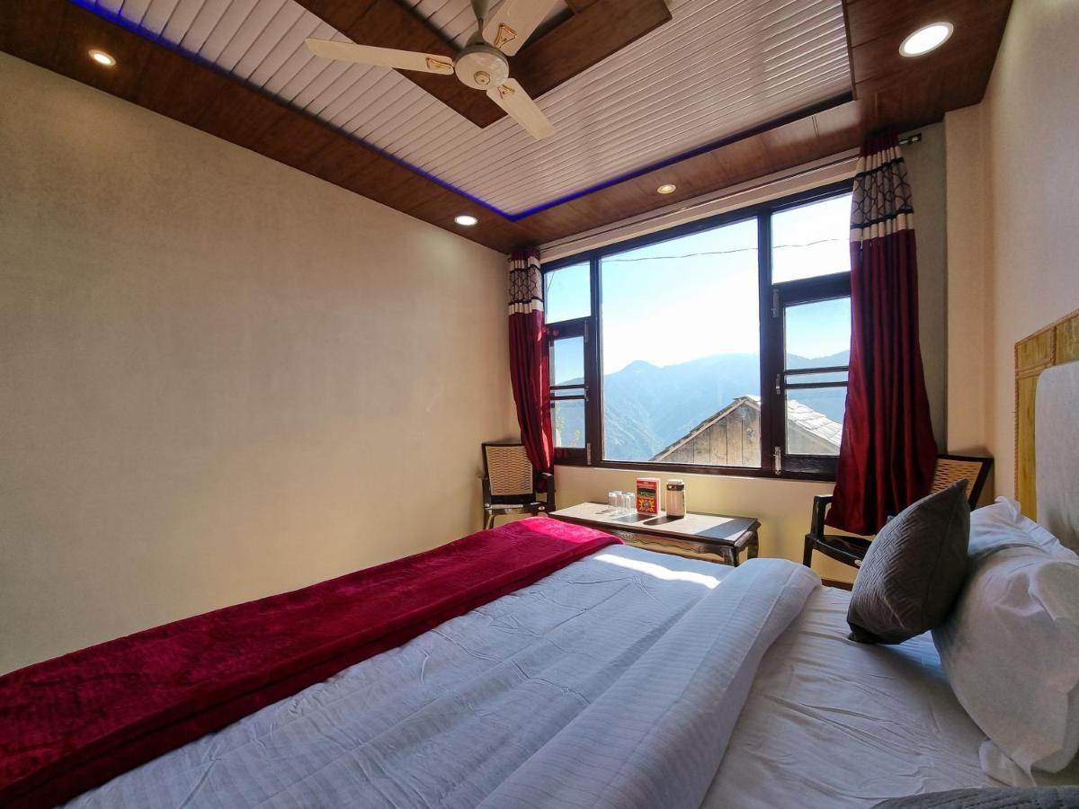 Grand Kailash Khajjiar * Dalhousie