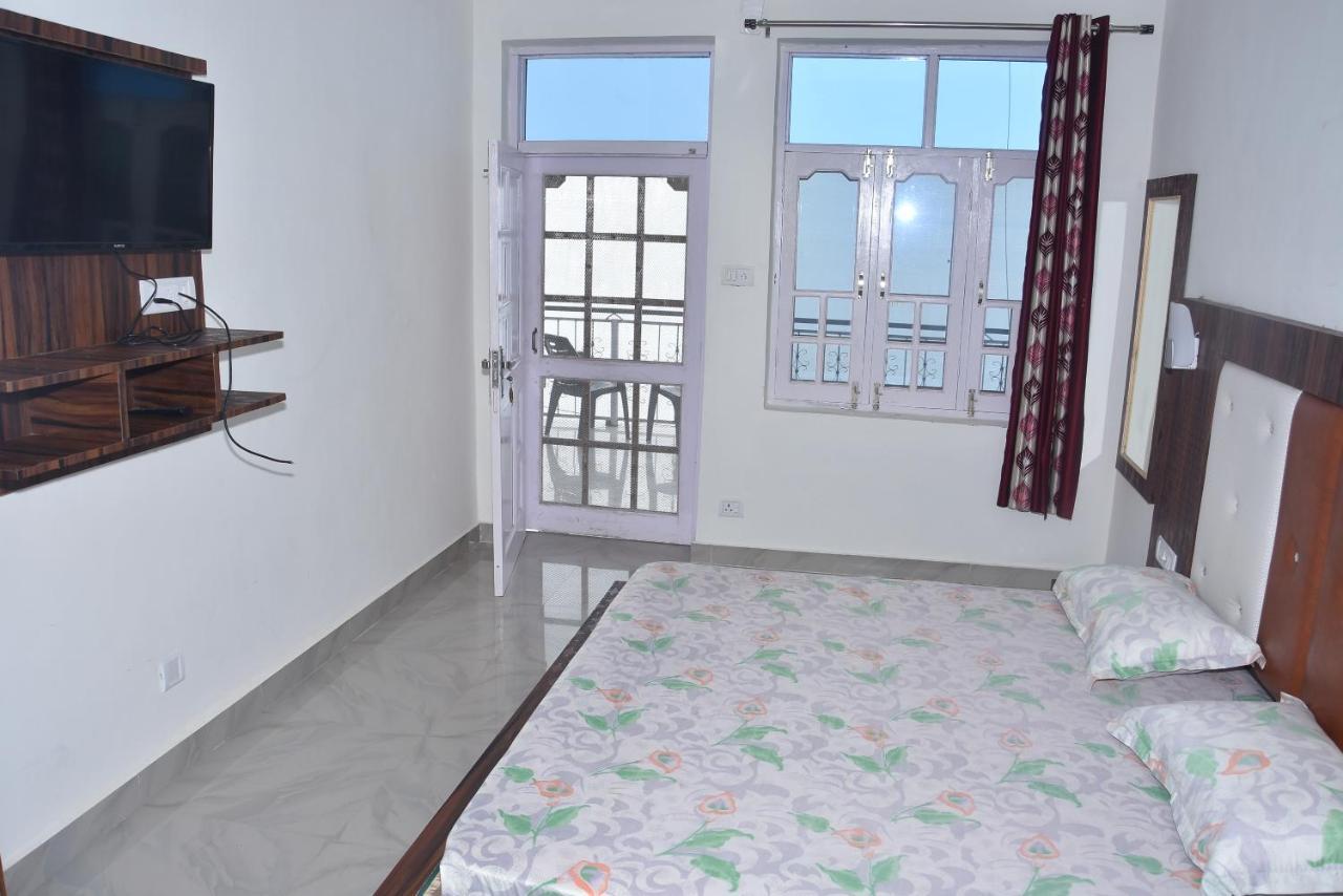 Himalayan - Near Panchpula Water Fall Guest house *
