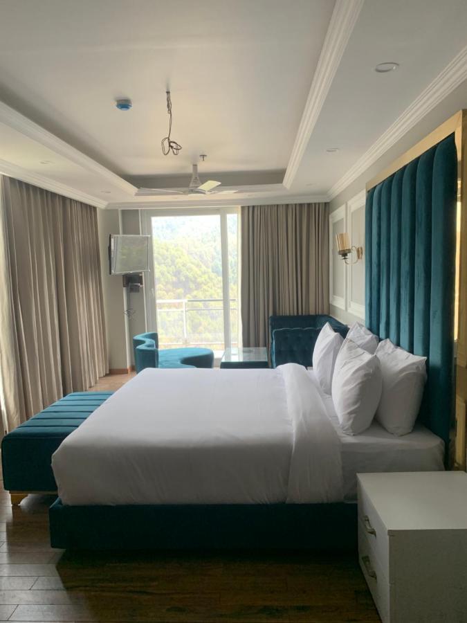 Claret Inn & Suite 4*