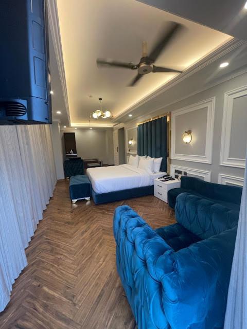 Claret Inn & Suite Hotel Dalhousie