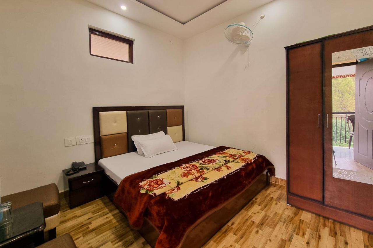 Anmol Hotel *