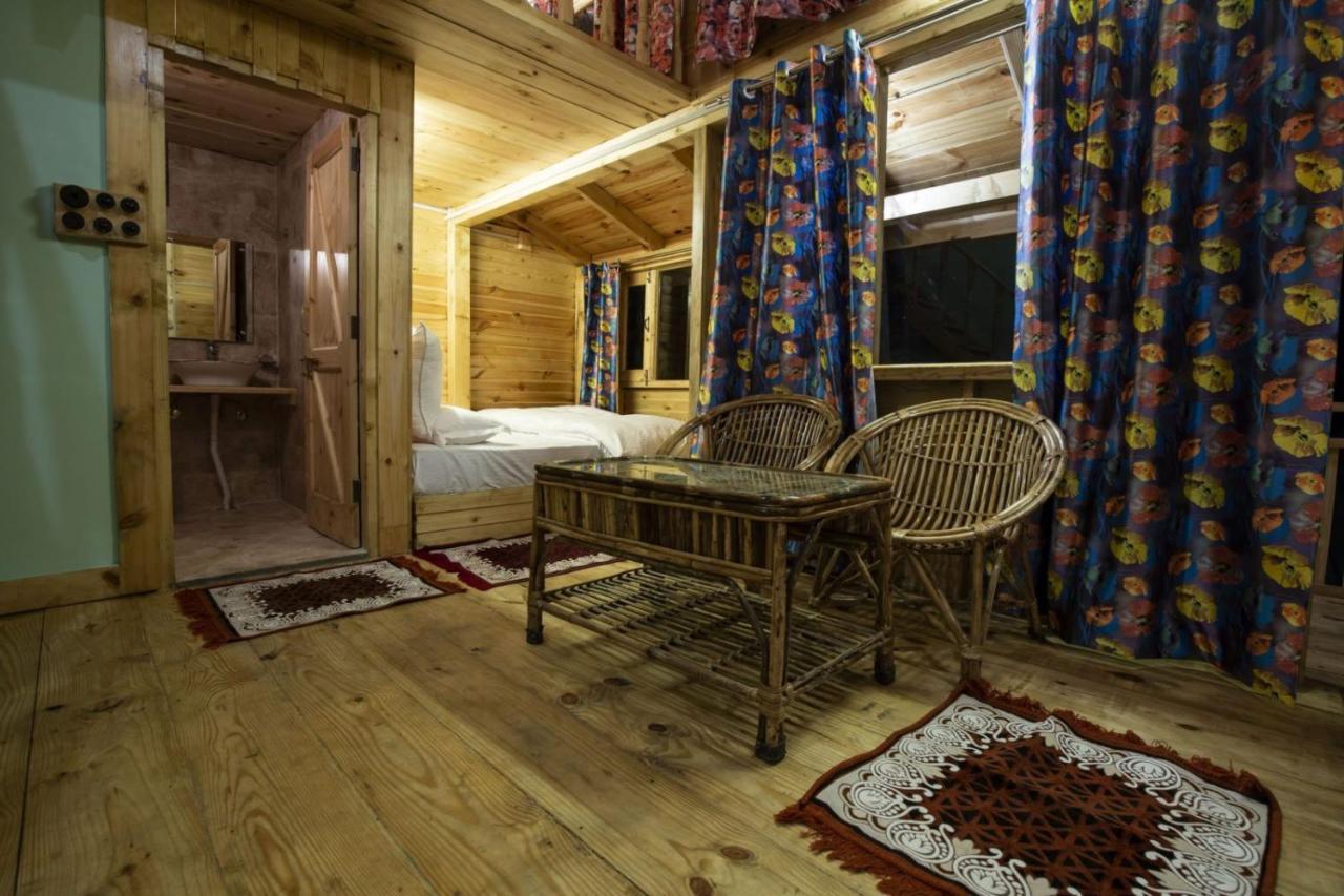 Resort Mid Conifer