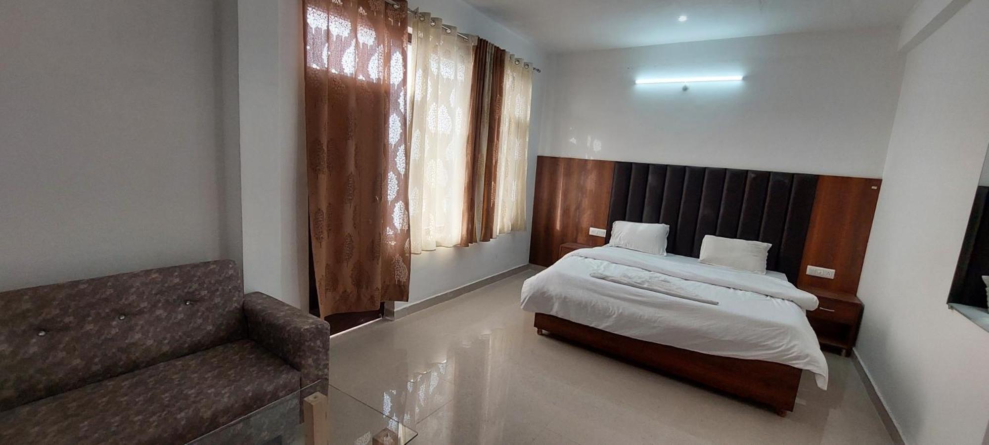 Peaceful Retreat Stay, *