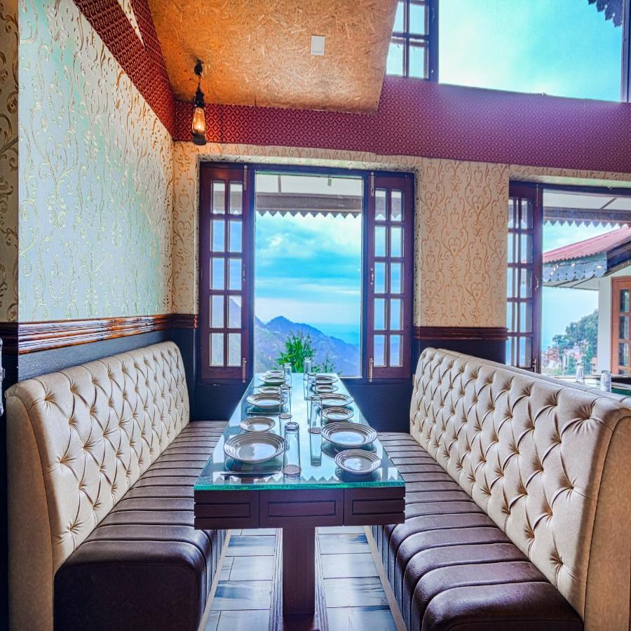 Pax Ark 150 Meters From Mall Road Hotel 3*