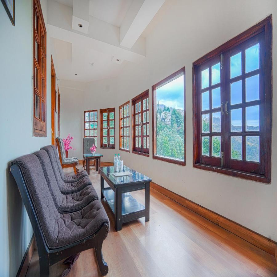 Hotel Pax Ark 150 Meters From Mall Road Dalhousie