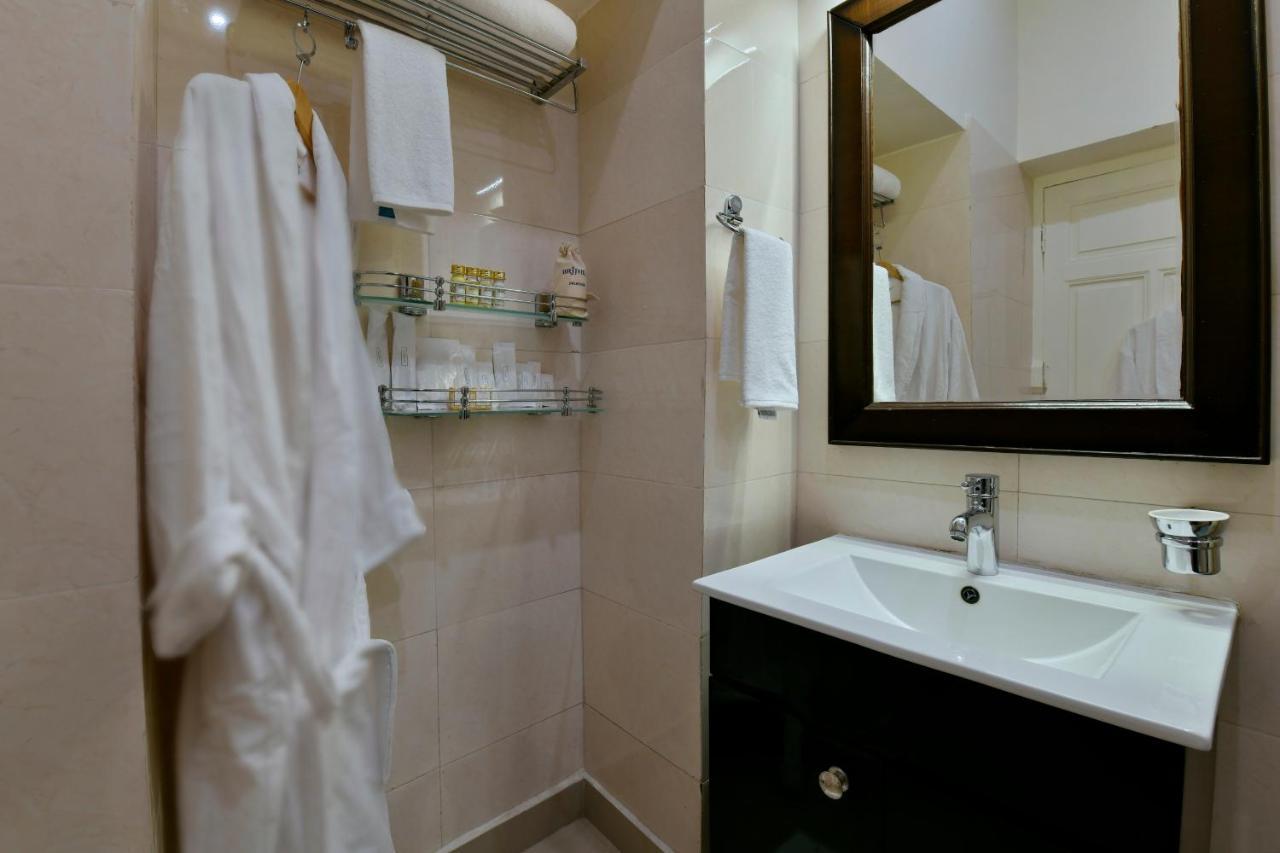 Brij Villa, - A Colonial Luxury Retreat Hotel 5*