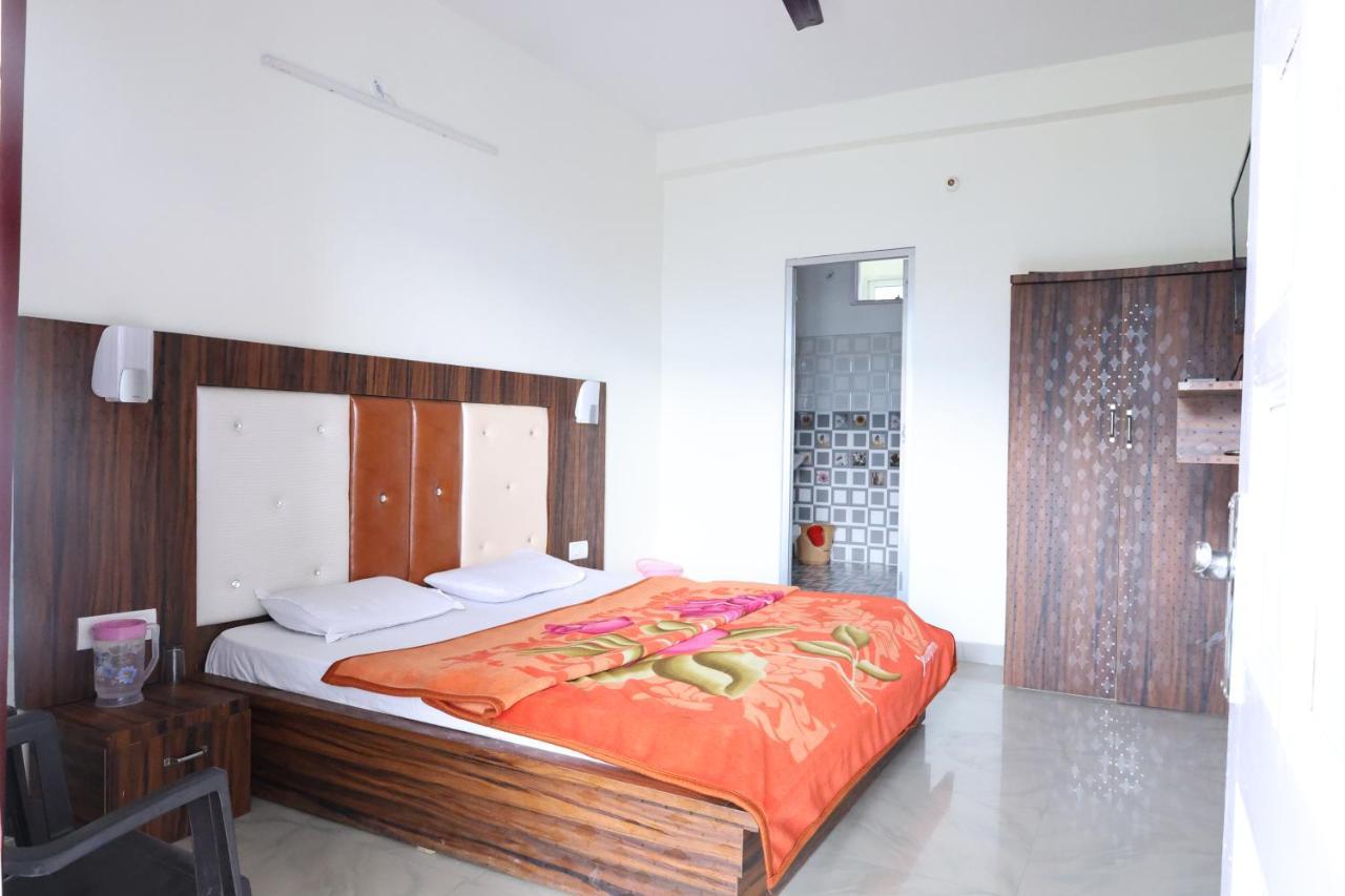 Himalayan - Near Panchpula Water Fall Guest house *