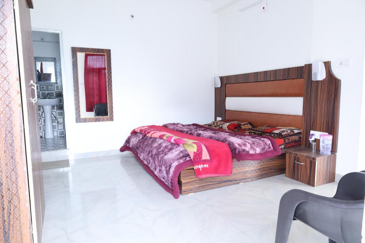 Himalayan - Near Panchpula Water Fall Guest house *