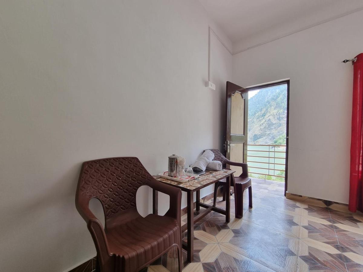 Chamera - Riverside * Dalhousie