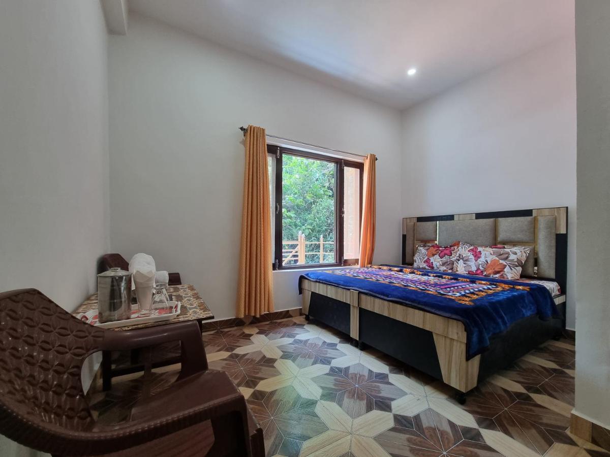 Lodge Chamera - Riverside Dalhousie