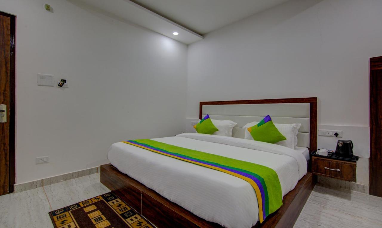 Hotel Treebo Down Town, Dalhousie