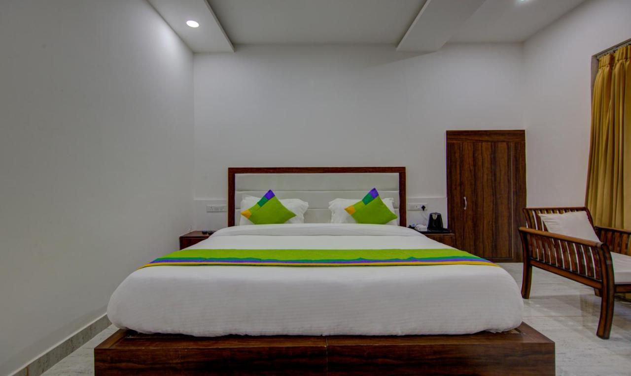 Hotel Treebo Down Town, Dalhousie Dalhousie