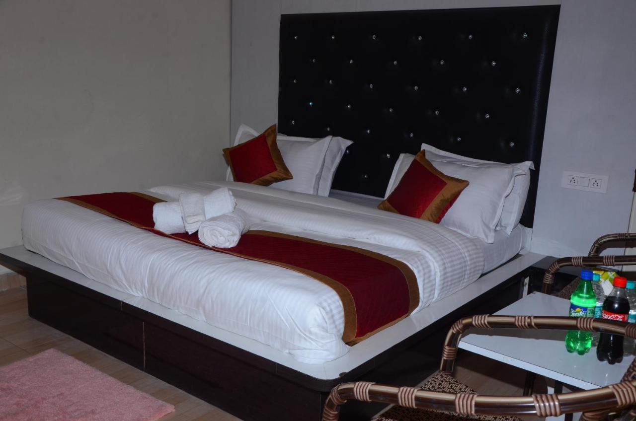 Smugglers Hotel 3*