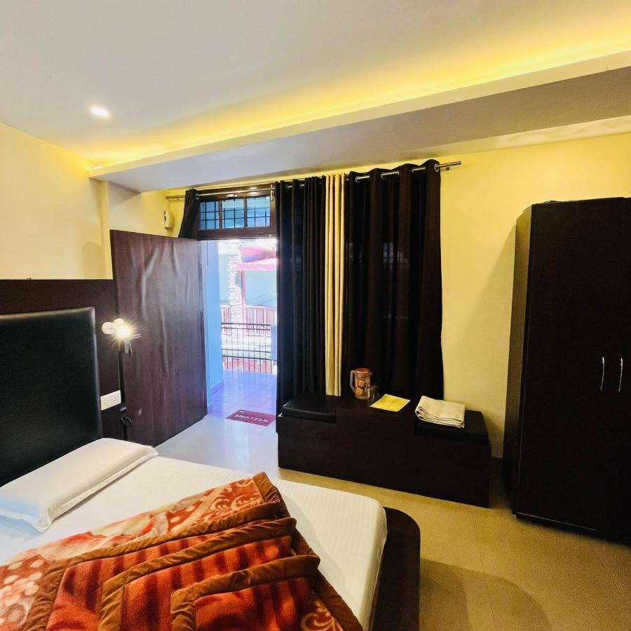 Balaji 3*