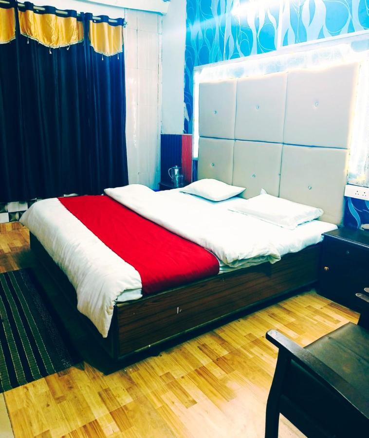 Holiday - Near Ghandhi Chowk Mall Road Dalhousie
