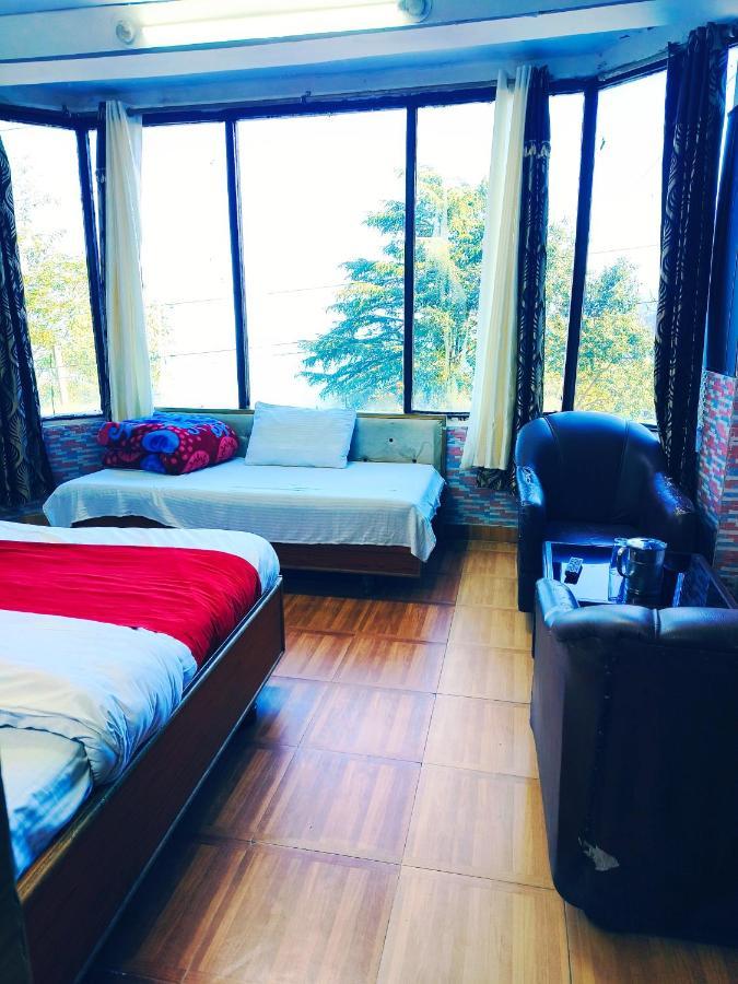 Holiday - Near Ghandhi Chowk Mall Road Hotel 3*
