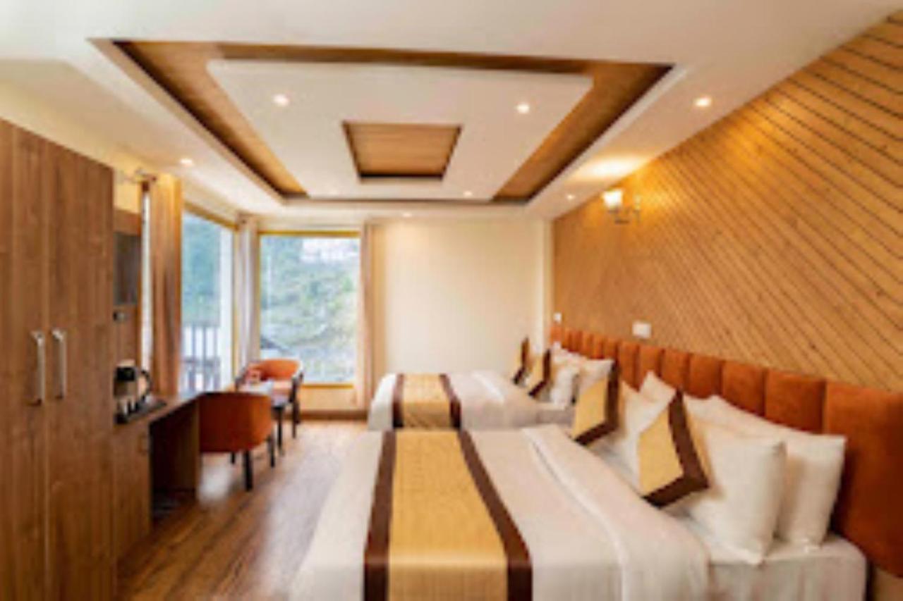 Snow Castle Hotel Dalhousie