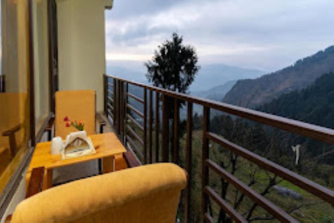 Snow Castle Hotel Dalhousie
