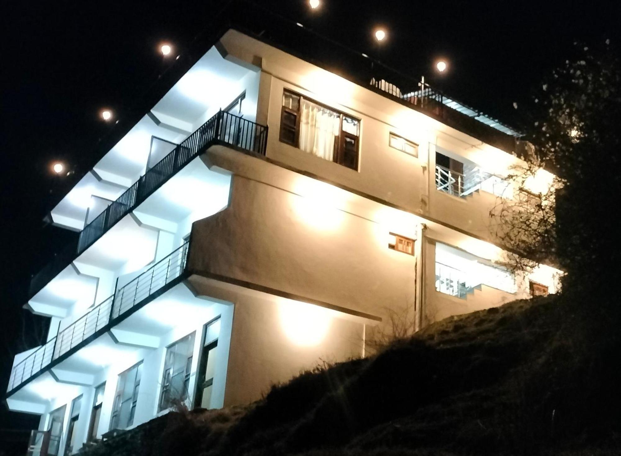 Grand Kailash Khajjiar Dalhousie