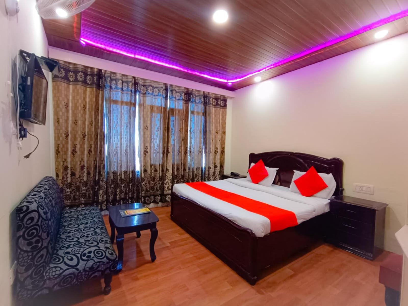 Hotel Surya *