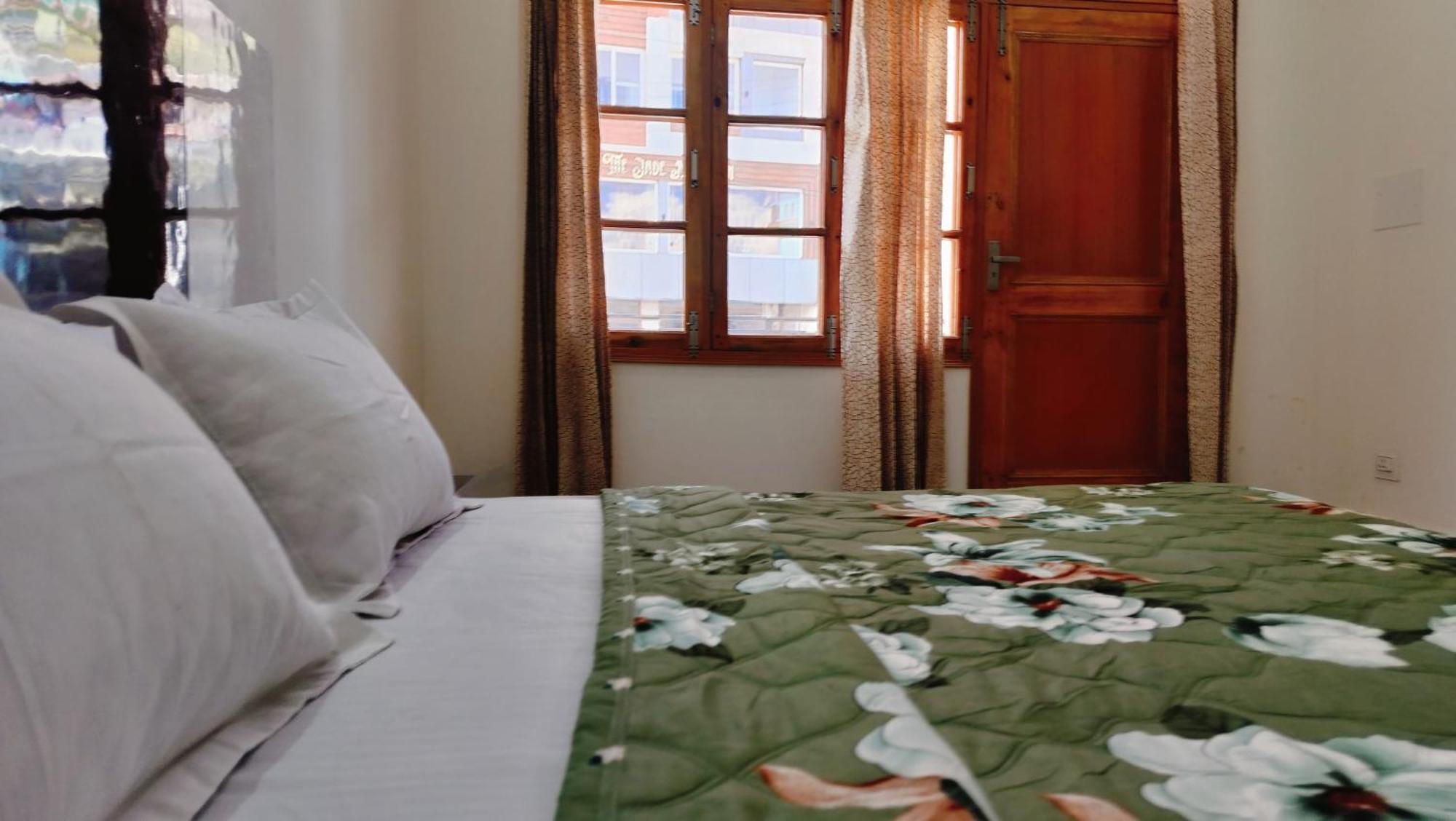 Homestay Baikunth Homes